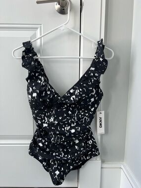 NWT DKNY Black & White Patterned One-Piece Swimsuit